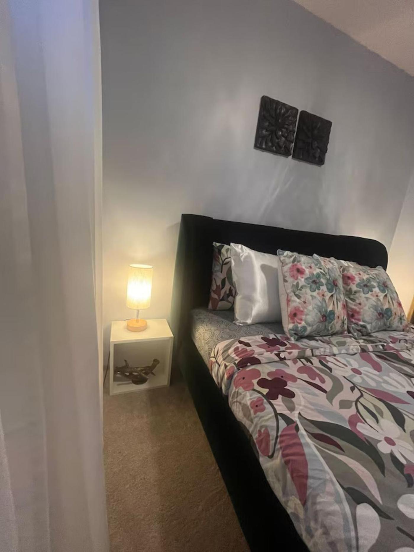 Home Away From Home!! Calgary Zewnętrze zdjęcie